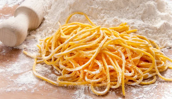 Homemade Guitar spaghetti — Stock Photo, Image