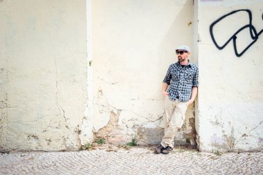 Hippi erkek güneş gözlüğü