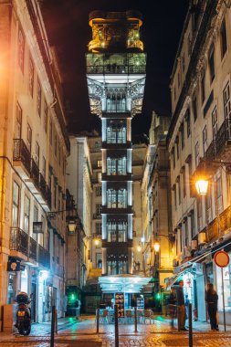 Elevador de Santa Justa gece
