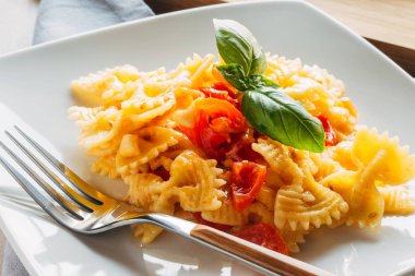 Kiraz domatesli makarna.