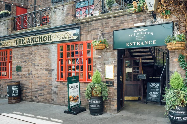 Horgony Bankside pub — Stock Fotó