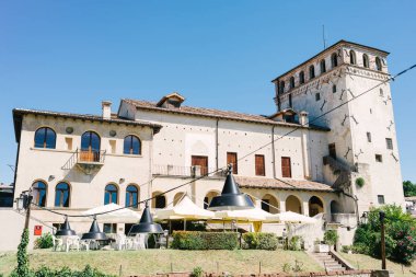 Eşsesli hamlet kalede Asolo