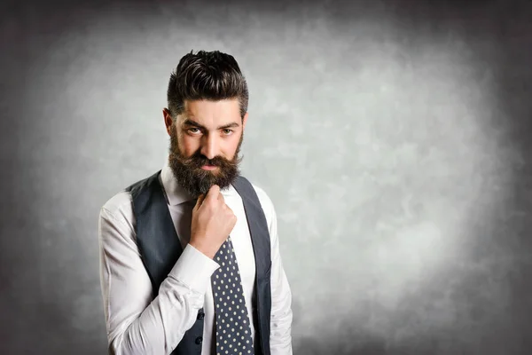 Jovem empresário com barba — Fotografia de Stock