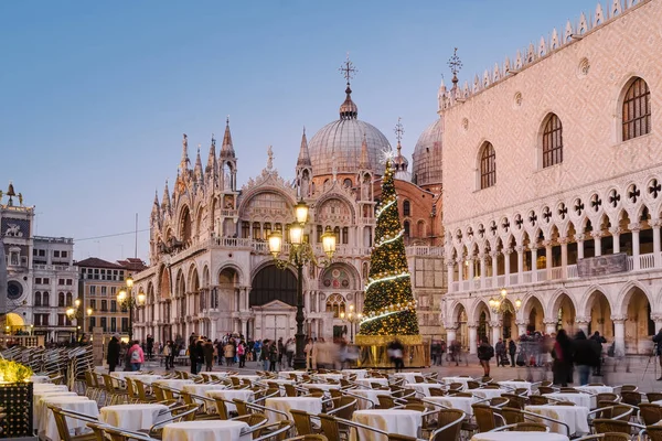 Venice Italia Desember 2019 Orang Orang Berjalan San Marco Square Stok Foto Bebas Royalti