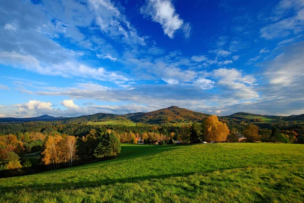 Krajina ráno po východu slunce — Stock fotografie