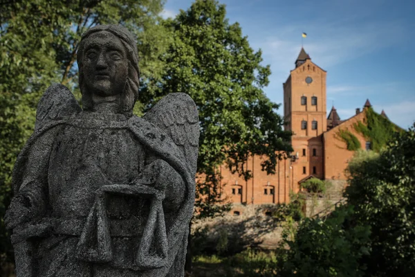 Melek Radomysl Kalesi, Ukrayna arka plan üzerinde taş