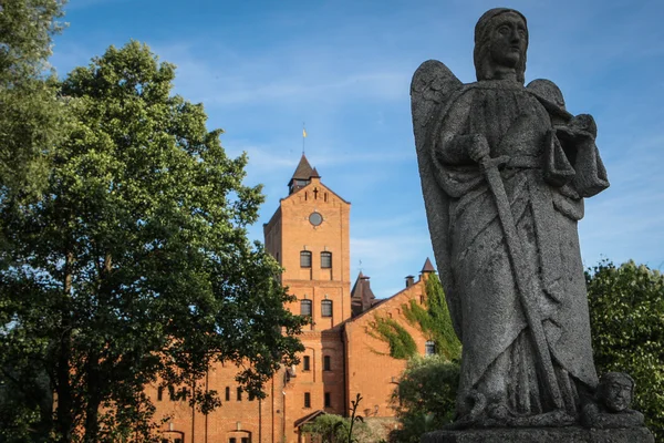 Melek Radomysl Kalesi, Ukrayna arka plan üzerinde taş