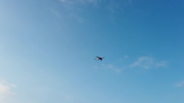 Ankara, Türkiye 09 Aralık 2019: Pegasus Havayolları. ticari uçak gökyüzünde uçuyor. 