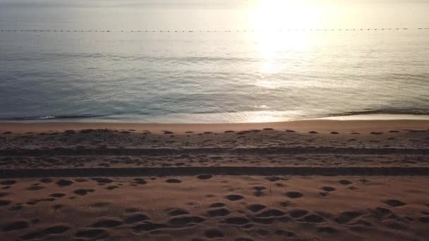 Знімок Прекрасного Літнього Заходу Сонця Пляжі Захід Сонця Морських Безпілотниках — стокове відео