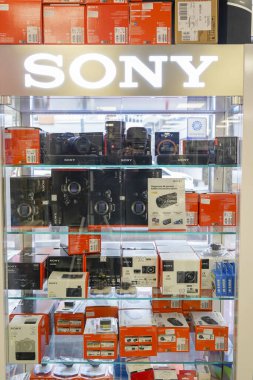 Ankara, Türkiye 07 Şubat 2020: sony perakende mağazası ve kamera ve ekipman