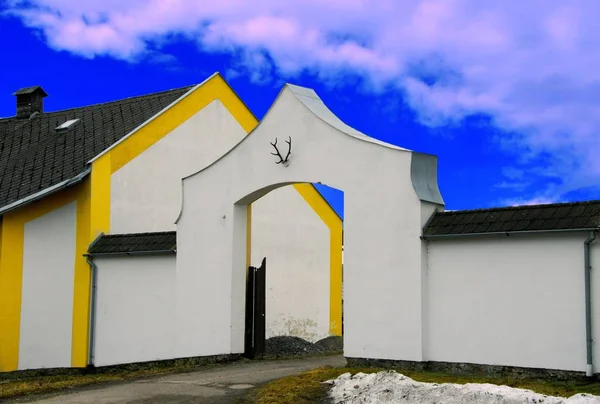 Gate of barock gård Lyre (Lyra). Förteckning. — Stockfoto