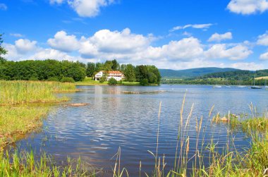 Lipno Gölü manzarası