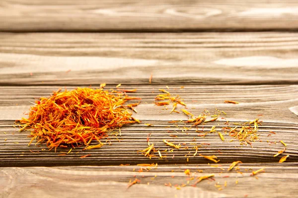Spice saffron on the table. Close-up. — Stock Photo, Image