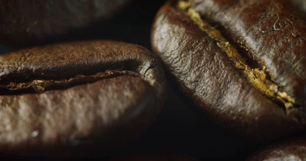 Tembakan makro dari biji kopi panggang — Stok Foto