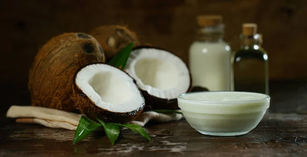 Noce di cocco nutriente fresca — Foto Stock