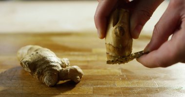 Yavaş çekimde kompozisyonun un üzerinde bir metin koymak için alanı olan İtalyan geleneksel gıda maddeleri ile (yakın)