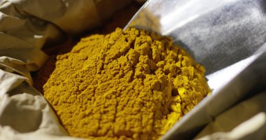 Yavaş çekimde kompozisyonun un üzerinde bir metin koymak için alanı olan İtalyan geleneksel gıda maddeleri ile (yakın)