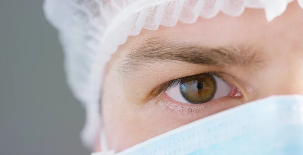 Cirurgião em uma máscara médica , — Fotografia de Stock