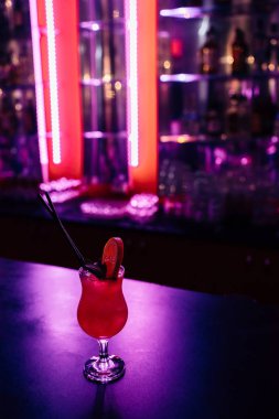 kokteyl çubuğu
