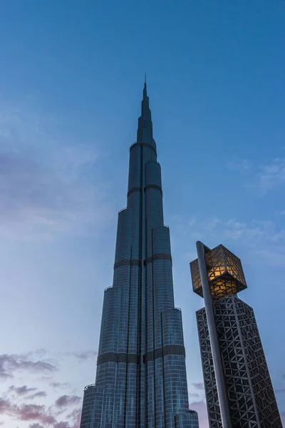 Бурдж Халіфа, світ найвищий хмарочос — стокове фото