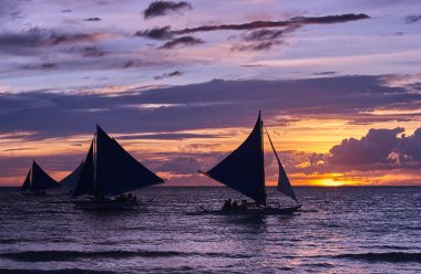Güzel gün batımı Boracay beyaz Beach, Filipinler