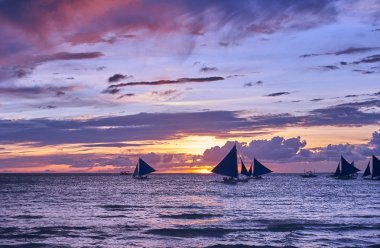 Güzel gün batımı Boracay beyaz Beach, Filipinler