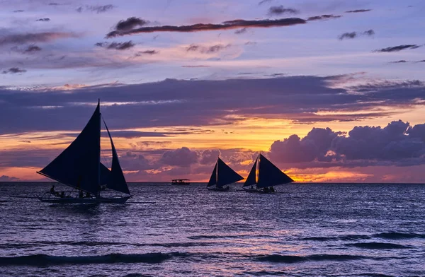 Güzel gün batımı Boracay beyaz Beach, Filipinler