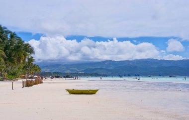 Boracay, Filipinler üzerinde beyaz plaj manzarası