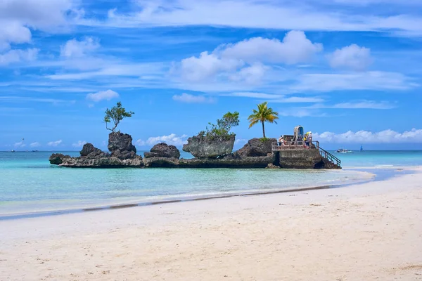 Boracay νησί Grotto, Willy's Rock, - διάσημη και αμφιλεγόμενη — Φωτογραφία Αρχείου