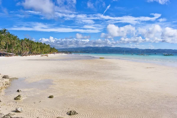 Vista blanca de la playa en Boracay, Filipinas — Foto de Stock