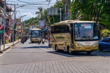 Bali, Endonezya - 6 Aralık 2017: Kuta şehir merkezi