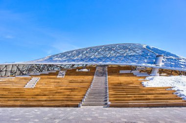 Yeni Filarmoni Derneği ve Zaryadye Park'ta açık amfi tiyatro 