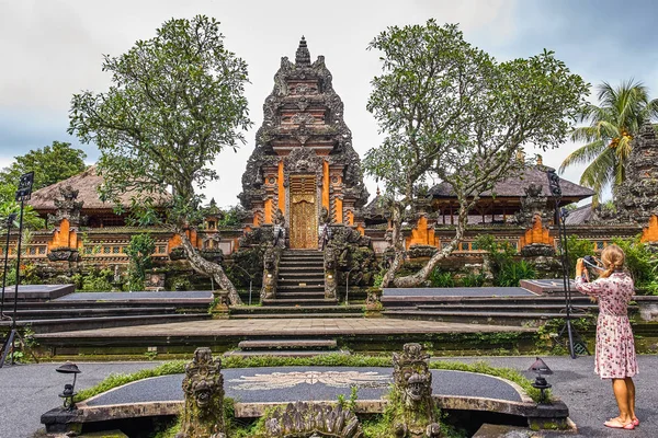 Pura Taman Kemuda Saraswati Temple in Ubud, Bali island, Indones — Stock fotografie