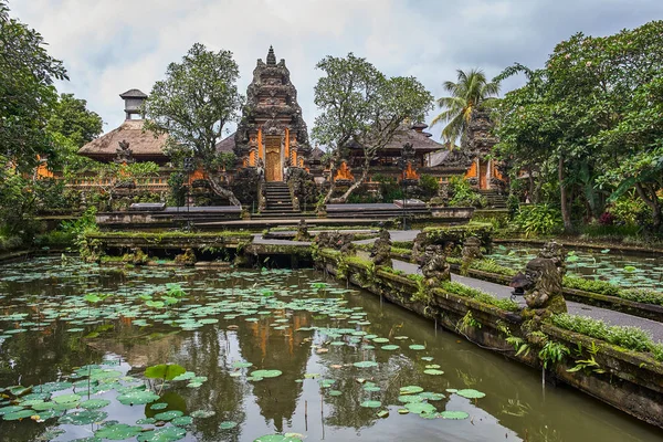 Pura Taman Kemuda Saraswati Temple in Ubud, Bali island, Indones — Stok fotoğraf