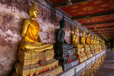 Buda Galeri Wat Suthat Tapınağı, Bangkok, Tayland