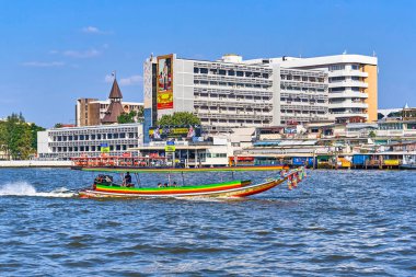 Bangkok, Tayland - 1 Ocak 2018: Şehir Merkezi görünümünden Chao 