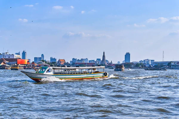 Bangkok city centre view from Chao Phraya River, Thailand — Stock Photo, Image