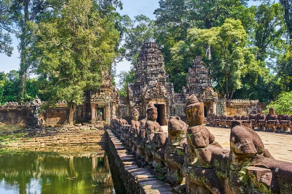 Road to Preh Khan temple, Siem Reap, Camboja — Fotografia de Stock