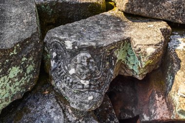 Preh Khan tapınak taş kalıntıları, Siem Reap, Kamboçya