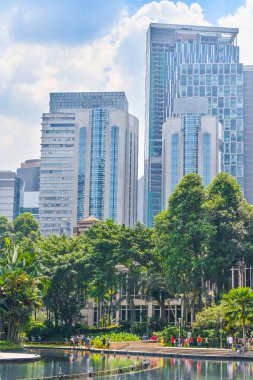 Kuala Limpur, Malezya silüeti manzaralı bir KLCC park
