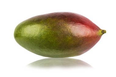 Beyaz arkaplanda yalıtılmış mango meyvesi
