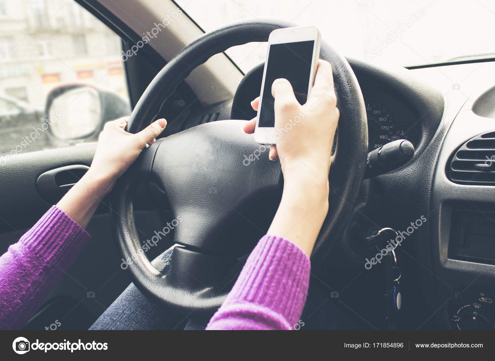 Девушки в авто за рулём Девушки в авто за рулём