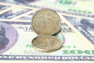 arka planı bir Rublesi bize dolar sikke arka plan.