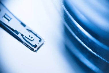 okumak sabit disk içinde closeup yazmak kafa, tabağı, iğ