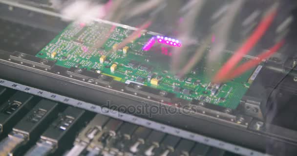 Producción de placa de circuito impreso — Vídeo de stock