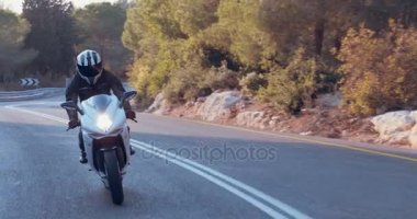 Spor motosiklet sürüş adam