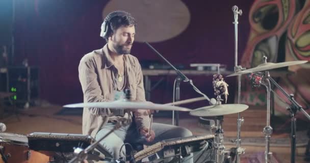 Drummer playing a set of electronic drums — Stock Video