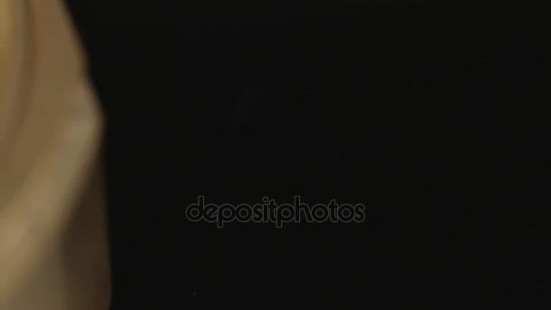 ancienne boussole dorée 