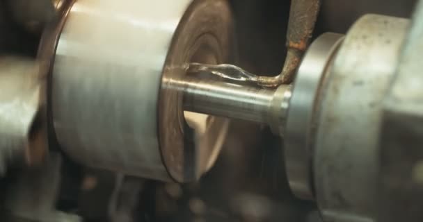 Precision metal grinder working — Stock Video