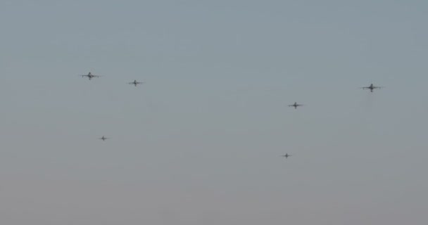  jets manœuvrant pendant le spectacle aérien 